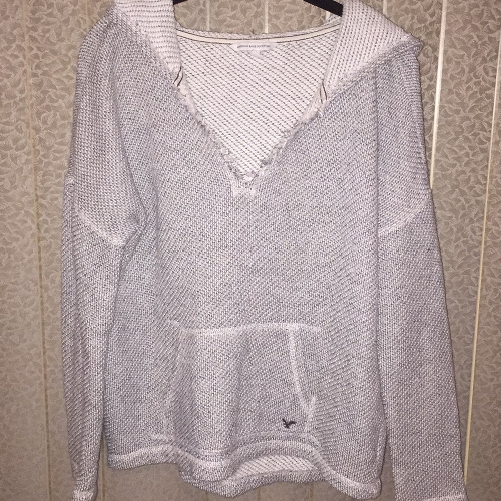 Light Gray American Eagle Sweatshirt